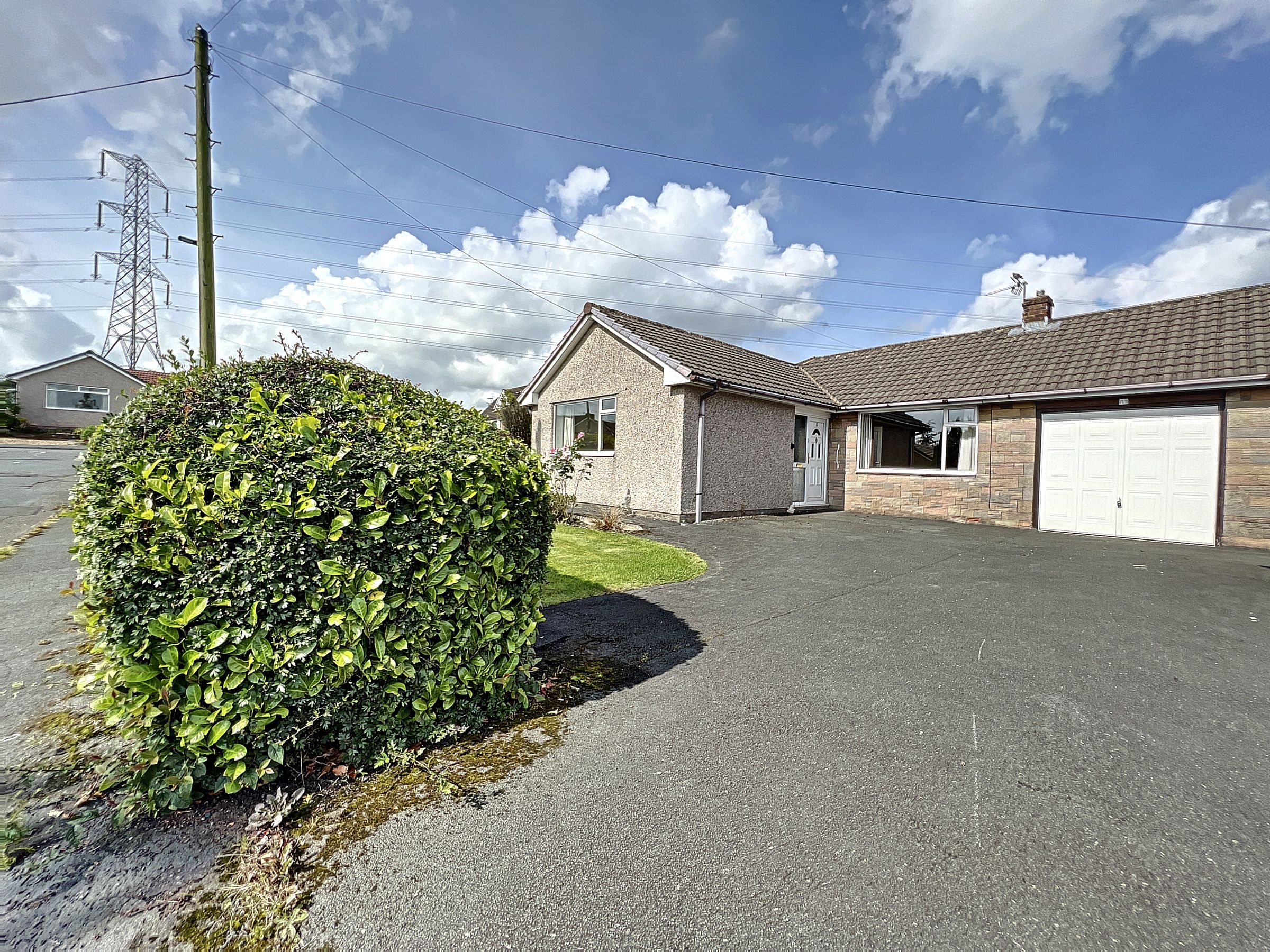 2 bed detached bungalow for sale in Gleneagles Avenue, Hoddlesden