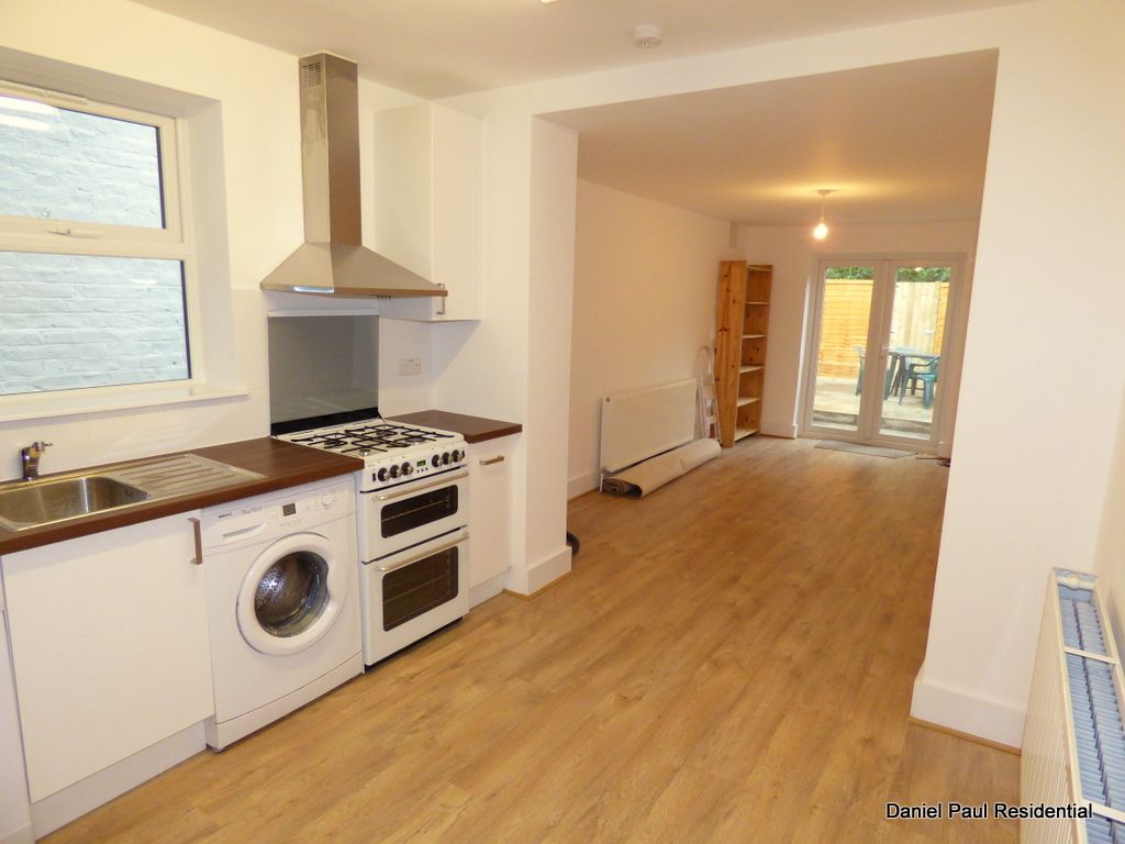 2 bed flat to rent in Northfield Avenue, Ealing, London W13 Zoopla