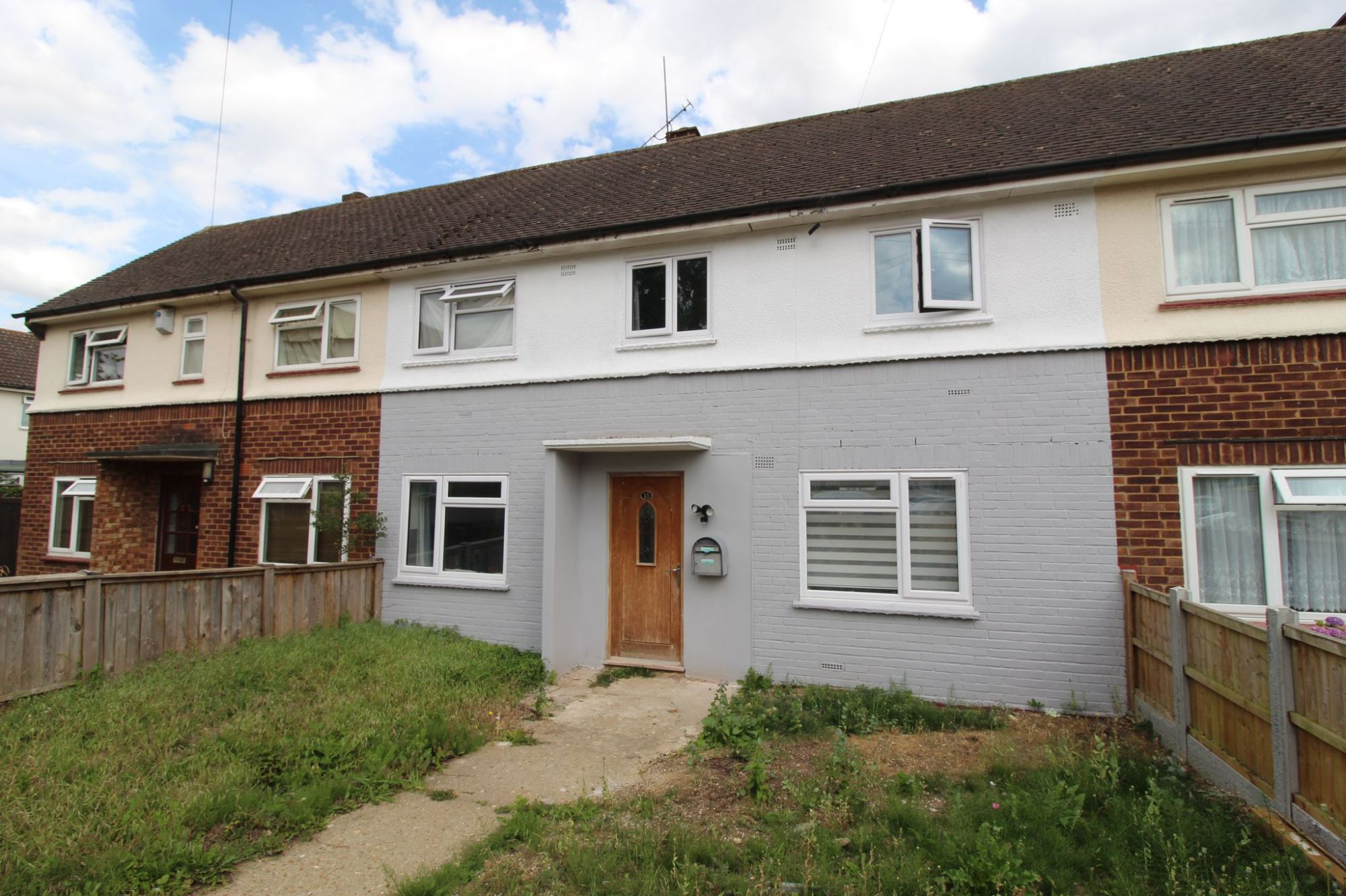 3 bed terraced house for sale in Gloucester Road, Pilgrims Hatch, Brentwood CM15 Zoopla