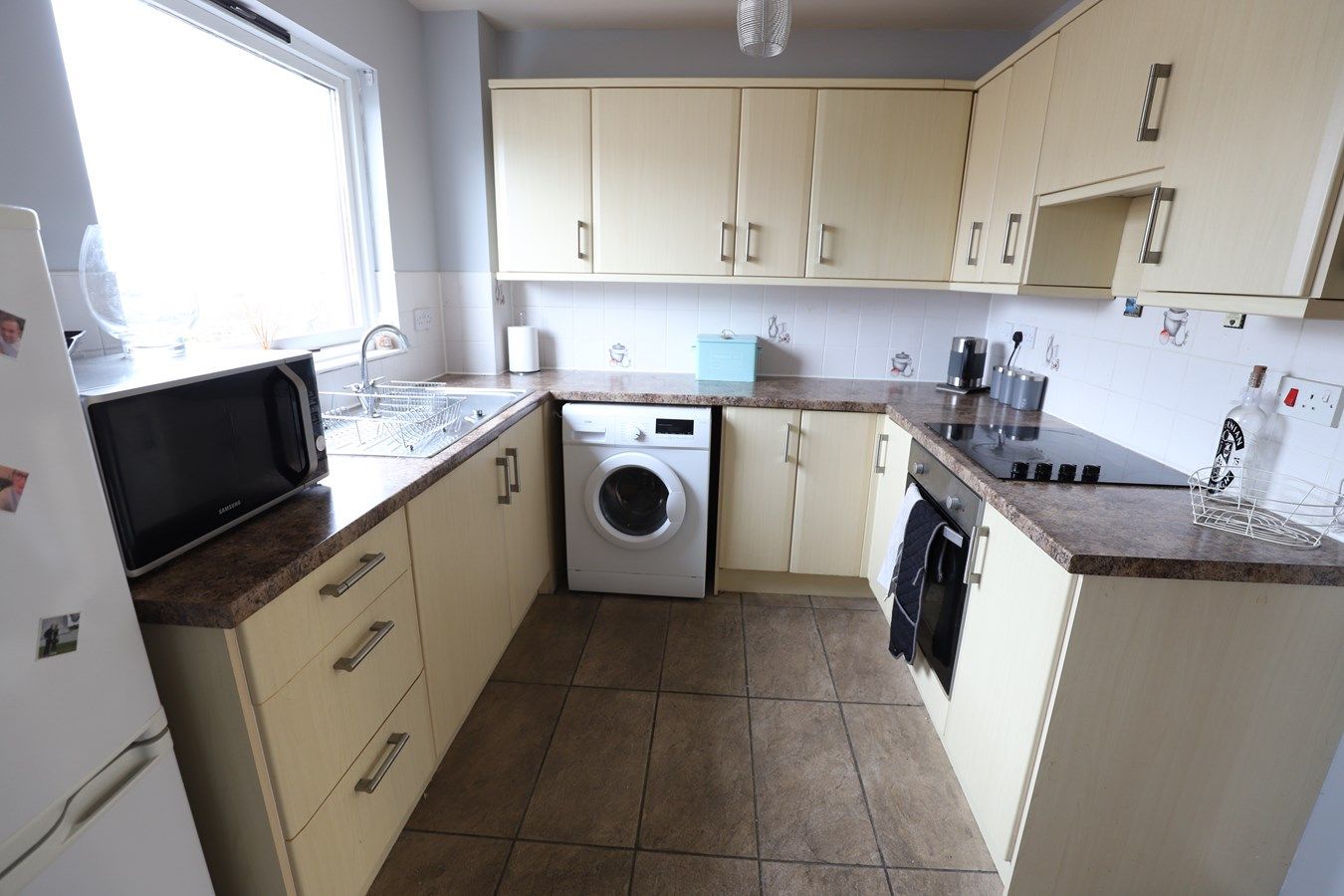 2 bed property for sale in Dora Court, Lumphinnans, Cowdenbeath KY4