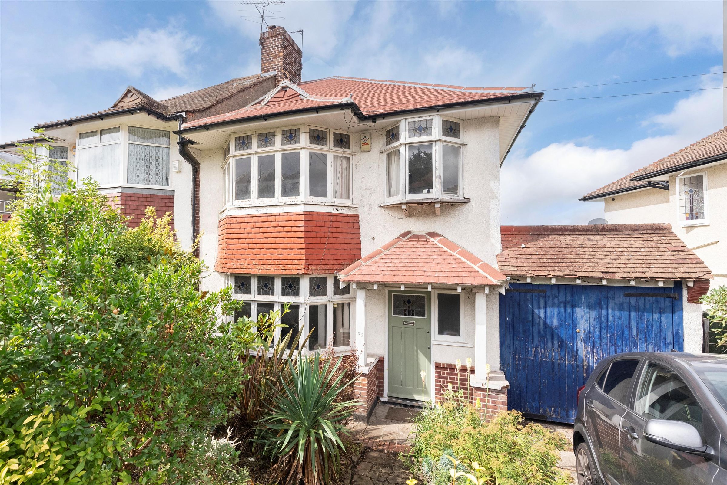 3 bed semidetached house for sale in Tewkesbury Avenue, Forest Hill
