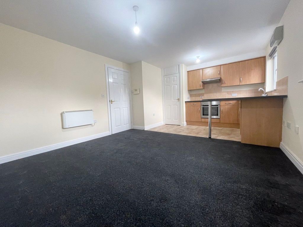 2 bed flat to rent in Talbot Court, Talbot Street, Normanton WF6 Zoopla