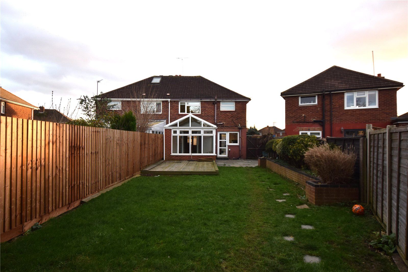 3 bed semidetached house for sale in Lavington Drive, Longlevens