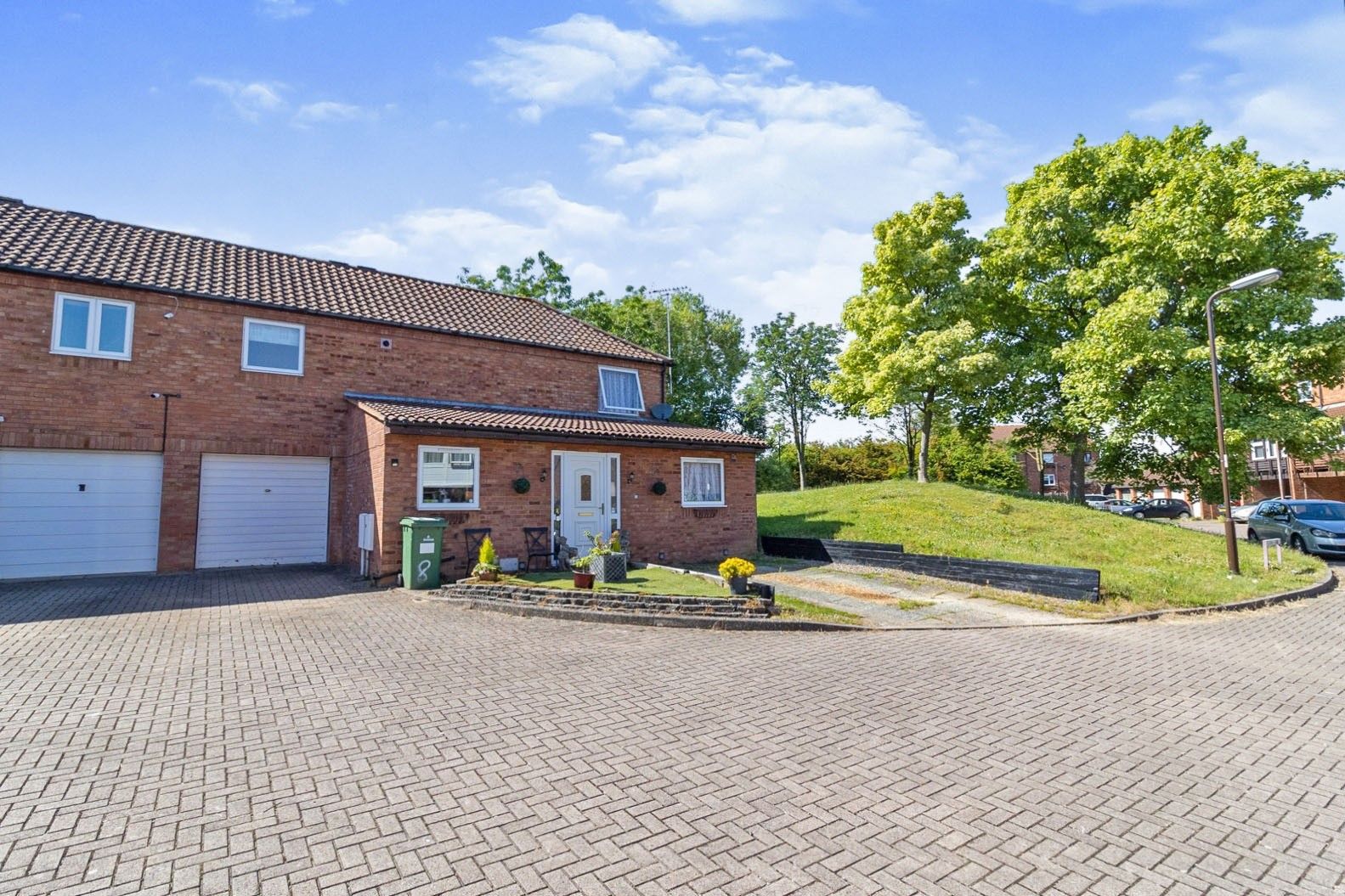 3 bed semidetached house for sale in Gilders Mews, Neath Hill, Milton