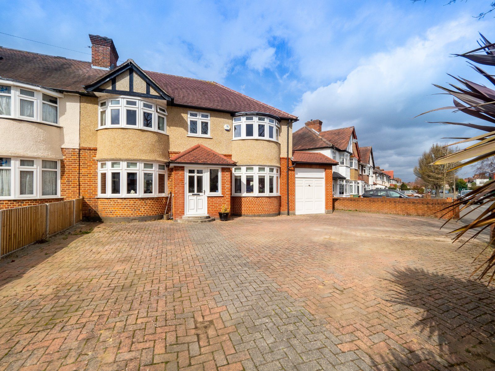 5 bed end terrace house for sale in Kingston Avenue, Cheam, Sutton SM3