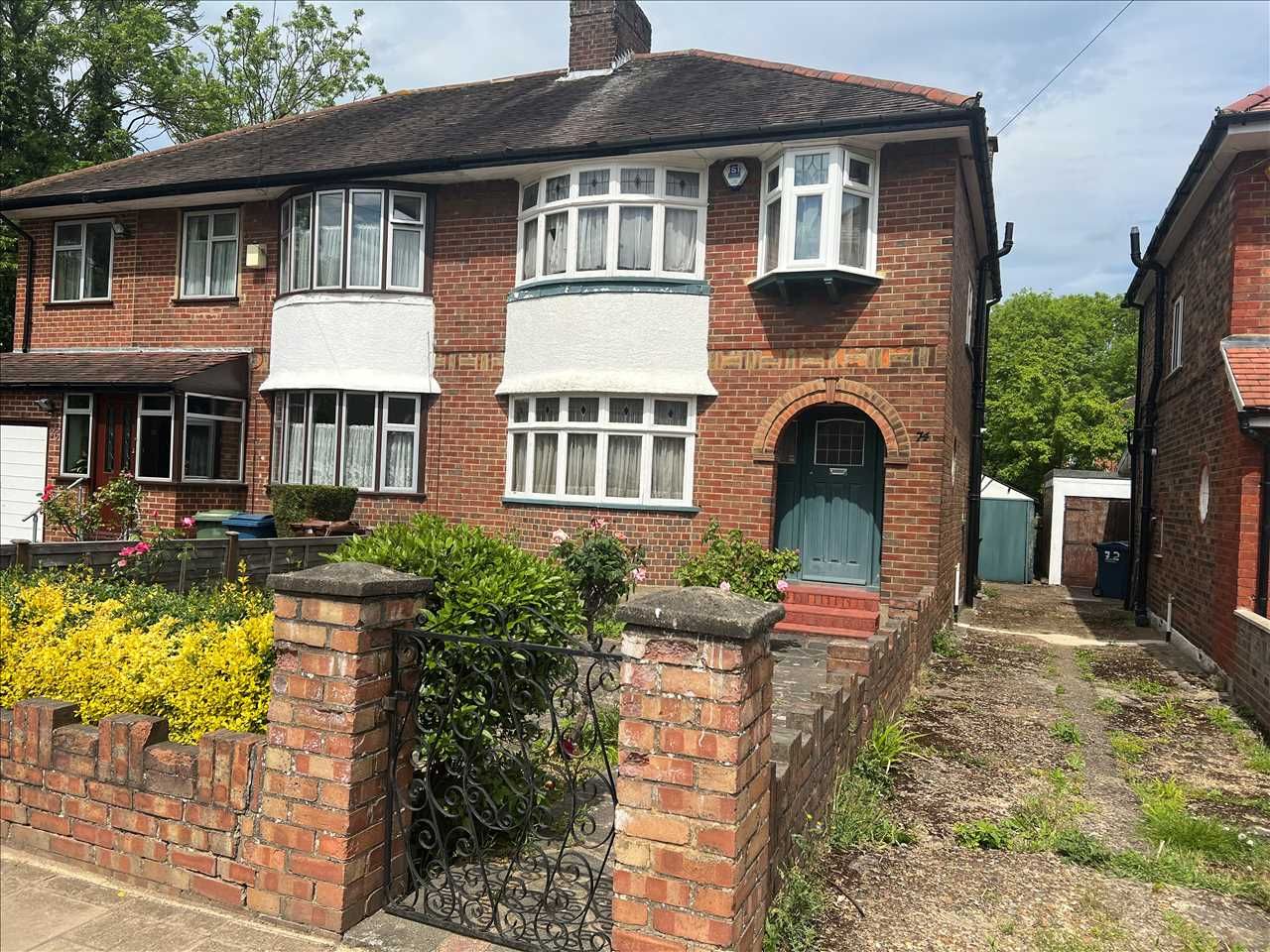 3 bed semidetached house for sale in Methuen Road, Edgware HA8 Zoopla