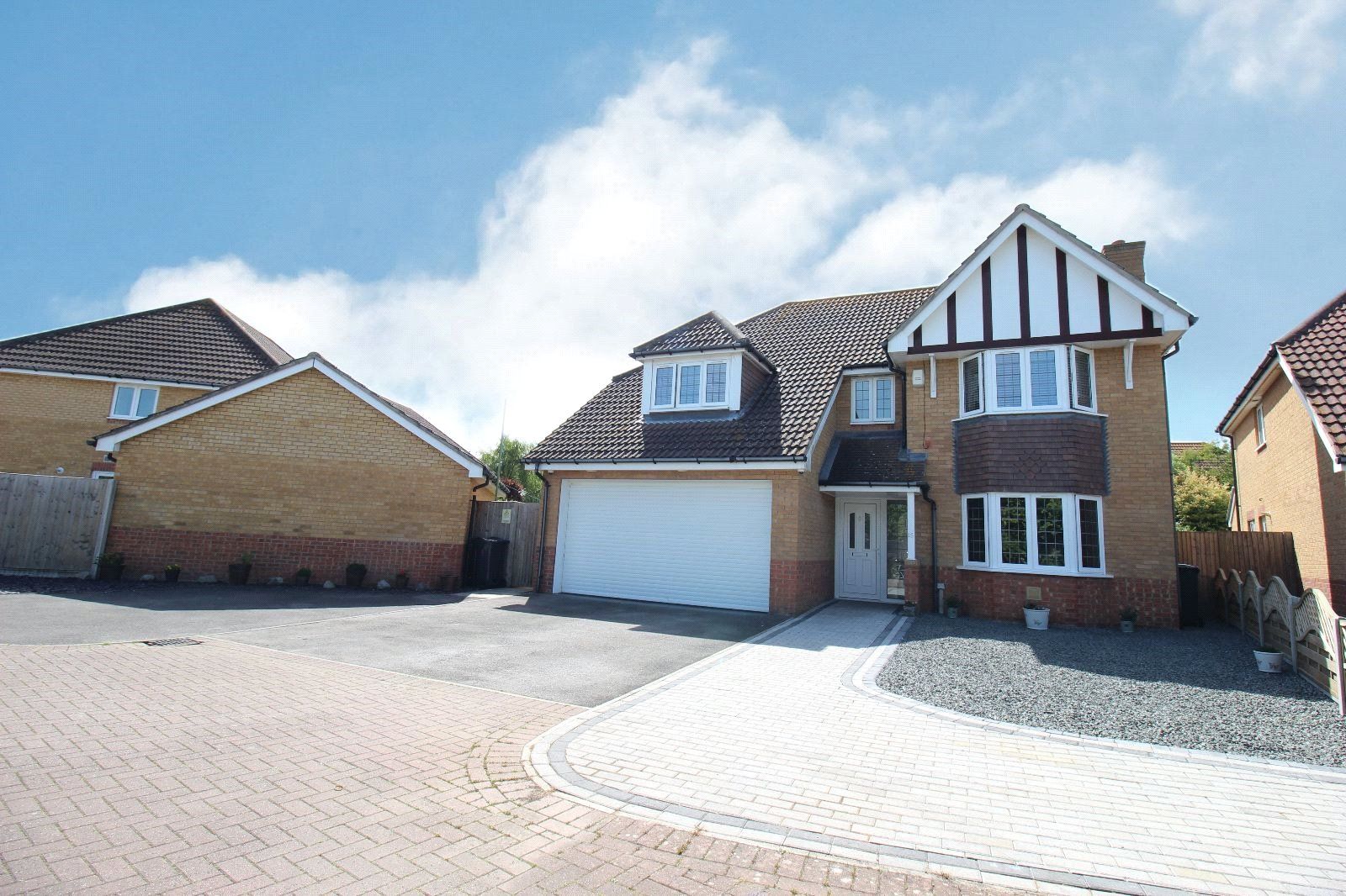 4 bed detached house for sale in Wellington Drive, LeeOnTheSolent