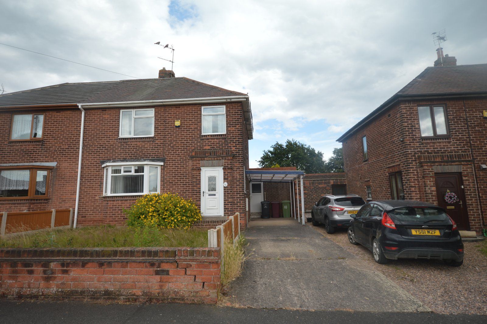 3 bed semidetached house for sale in East Street, Clowne, Chesterfield