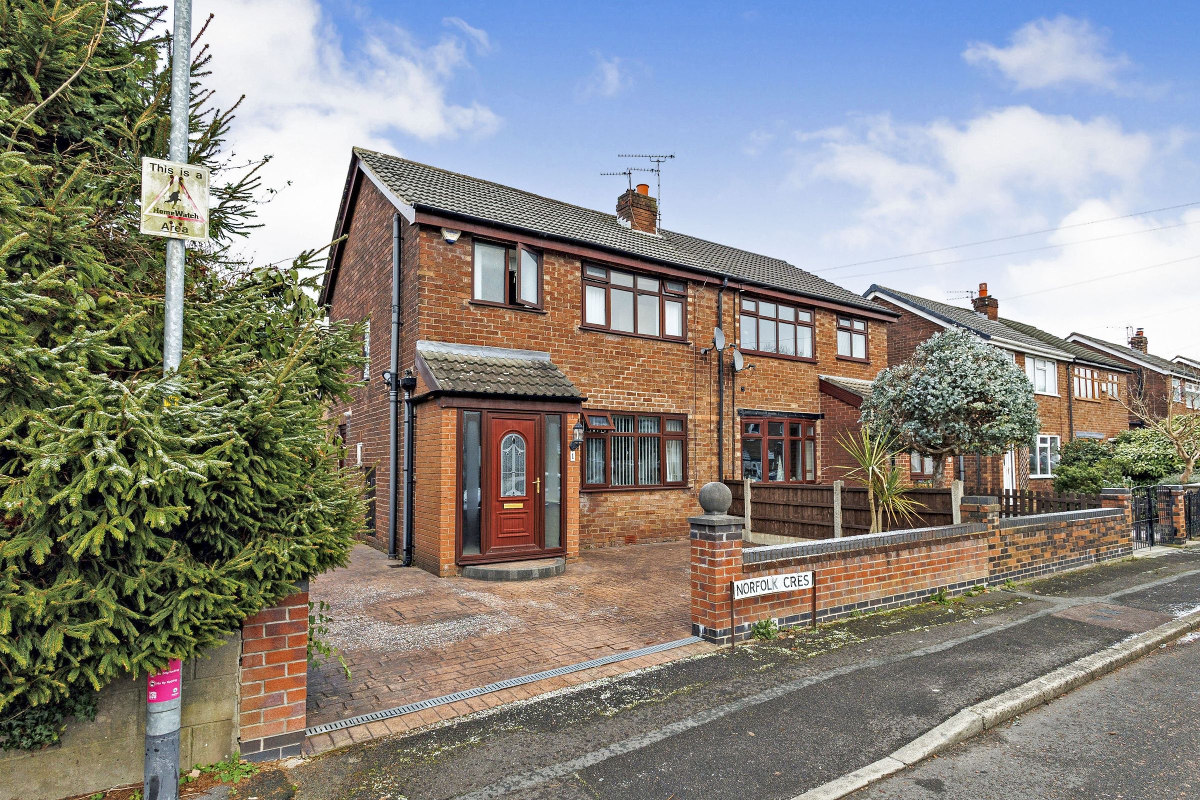 3 bed semidetached house for sale in Norfolk Crescent, Manchester M35 Zoopla