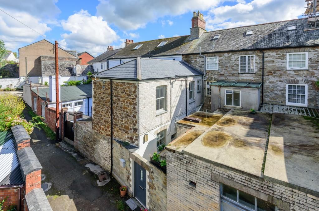 2 bed terraced house for sale in Queen Street, Lostwithiel, Cornwall