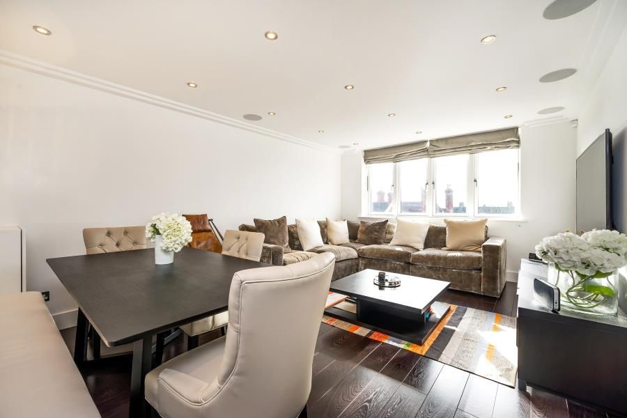 Westfield, Kidderpore Avenue NW3  