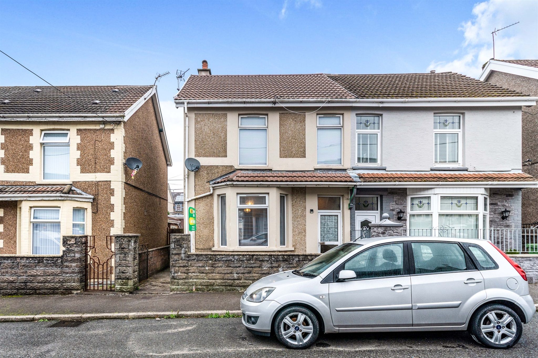 3 bed terraced house for sale in The Avenue, Tonyrefail, Porth CF39