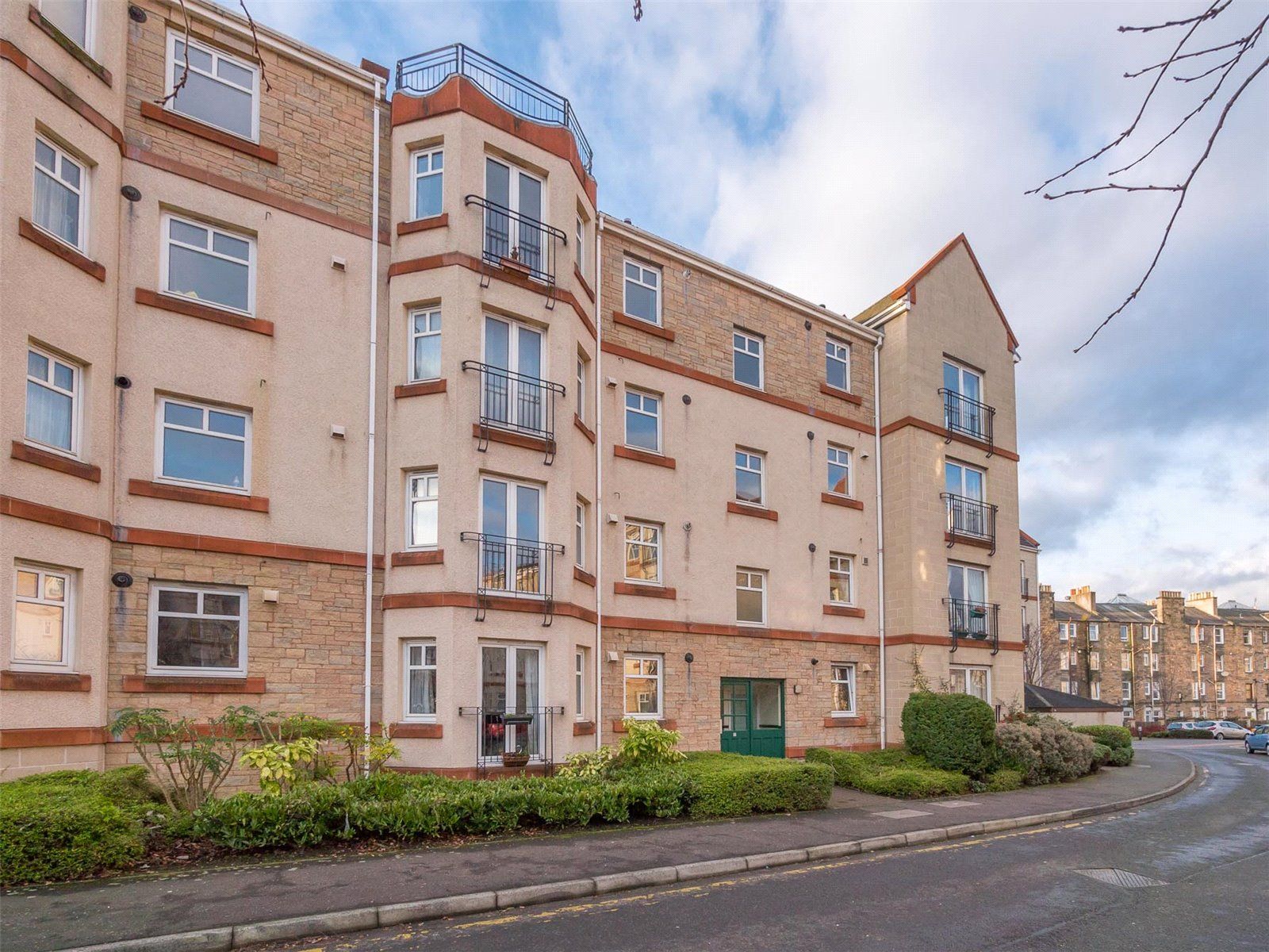 2 bed flat to rent in Sinclair Place, Edinburgh EH11 Zoopla
