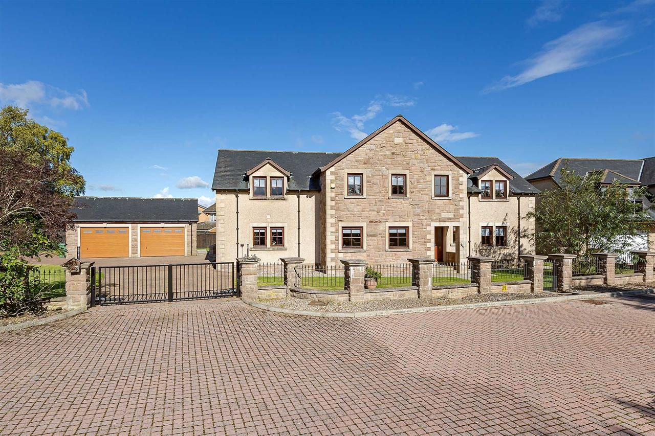 5 bed property for sale in Mains Farm Place, East Whitburn, Bathgate