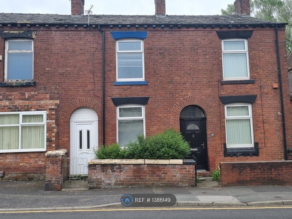 2 bed terraced house to rent in Coalshaw Green Road, Chadderton, Oldham