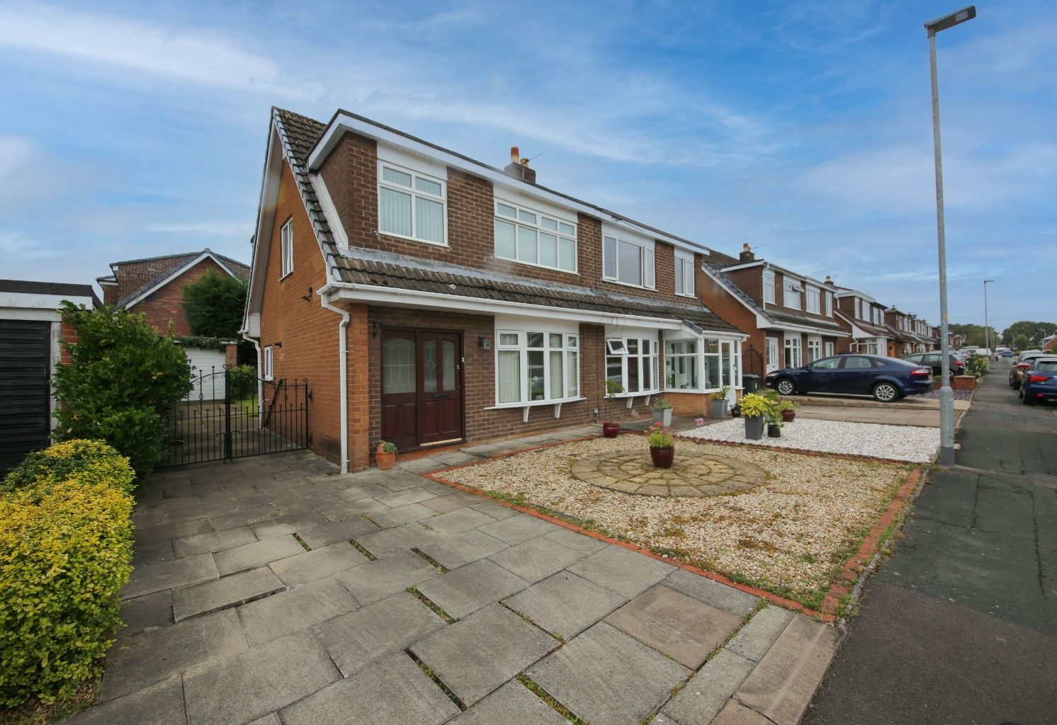 3 bed semidetached house for sale in Westbury Avenue, Wigan