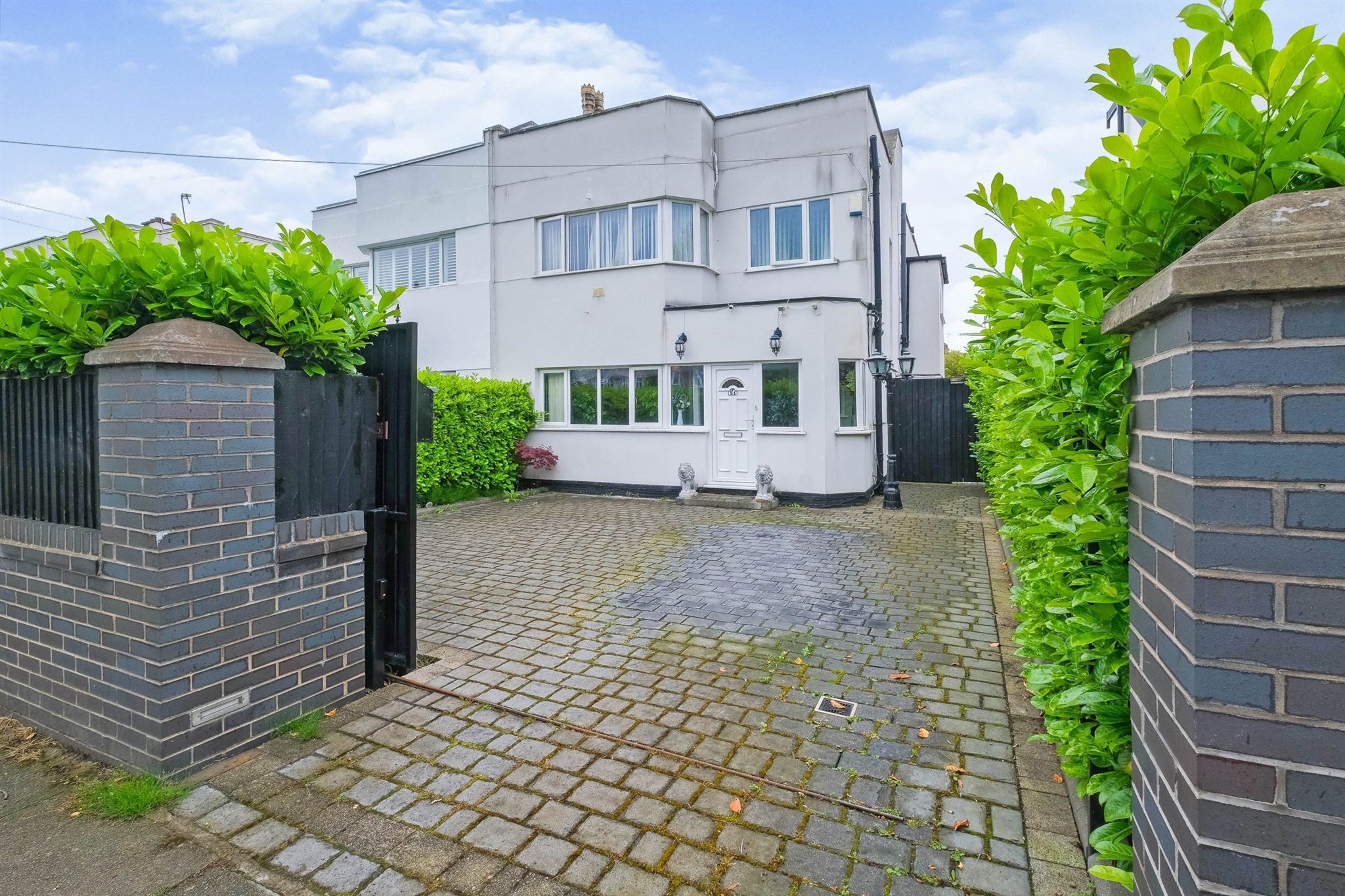 4 bed semidetached house for sale in Greenhill Road, Mossley Hill