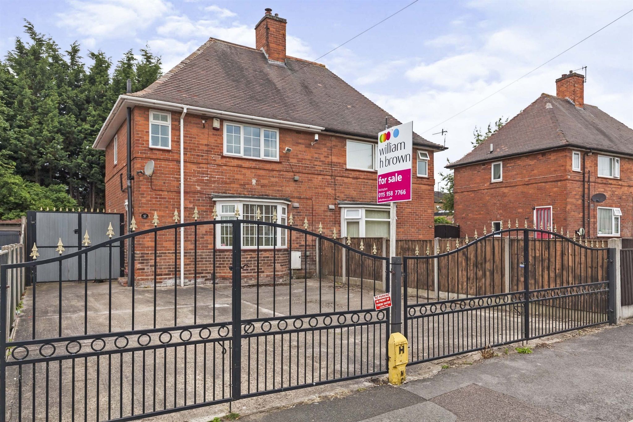 3 bed semidetached house for sale in Harmston Rise, Nottingham NG5