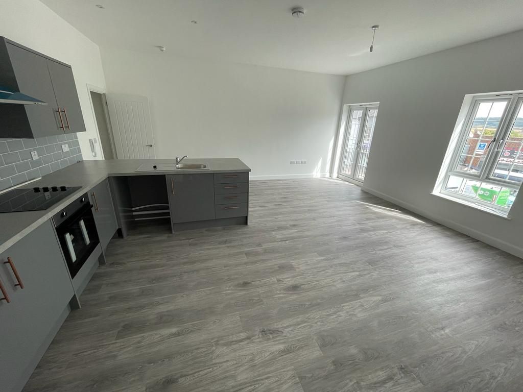 2 bed flat to rent in Aylesbury Street, Fenny Stratford, Milton Keynes