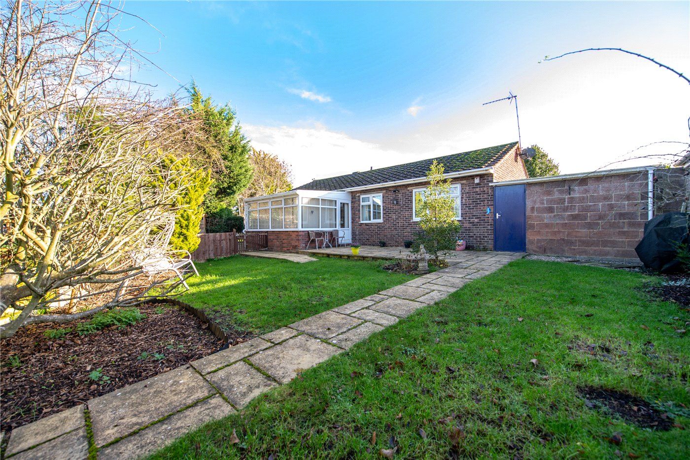 3 bed bungalow for sale in Flaxwell Way, Leasingham, Sleaford