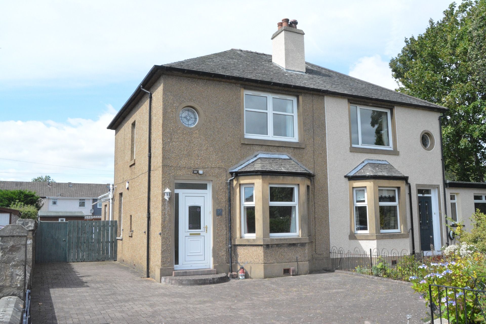 2 bed semidetached house for sale in Burnhead Road, Larbert