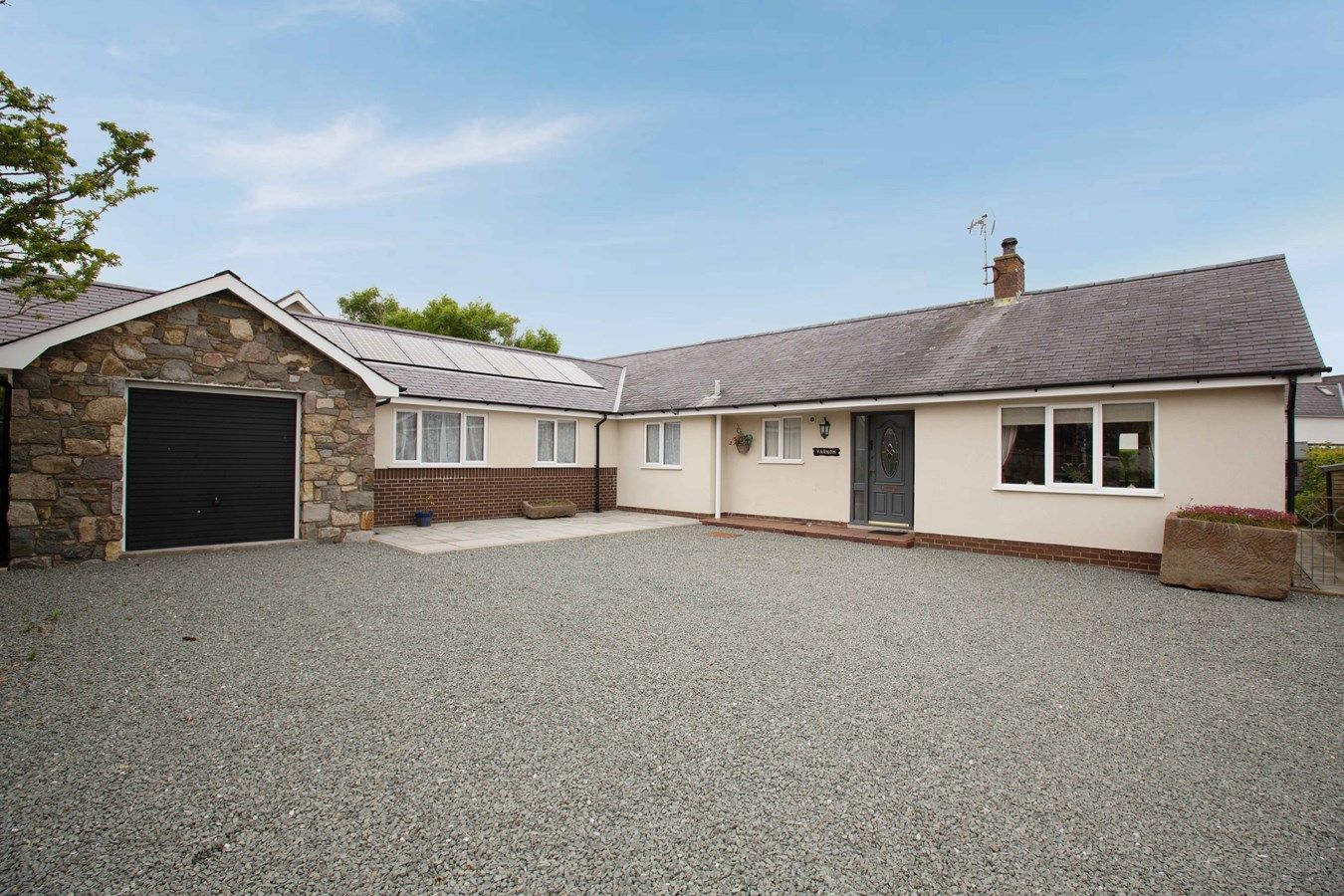 4 bed detached bungalow for sale in Lon Las, Morfa Nefyn, Pwllheli LL53 Zoopla