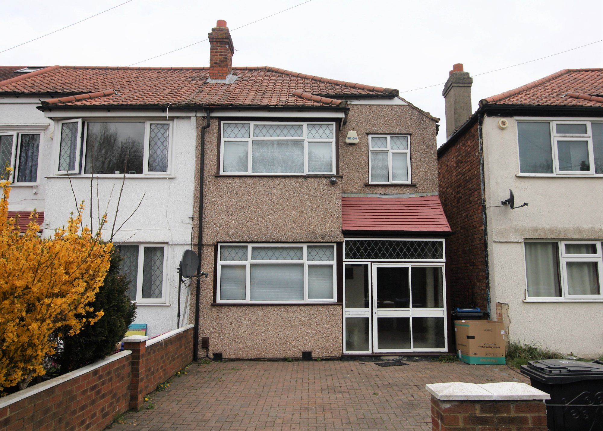 3 bed end terrace house to rent in Commonside East, Mitcham CR4 Zoopla