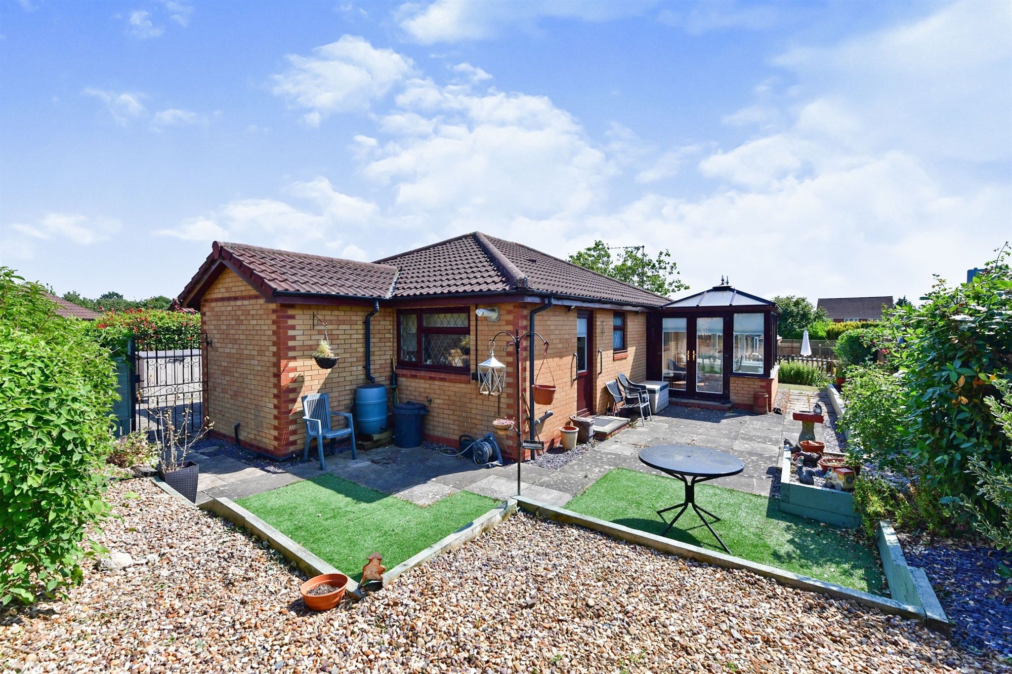 2 bed detached bungalow for sale in Wootton Brook Close, Northampton