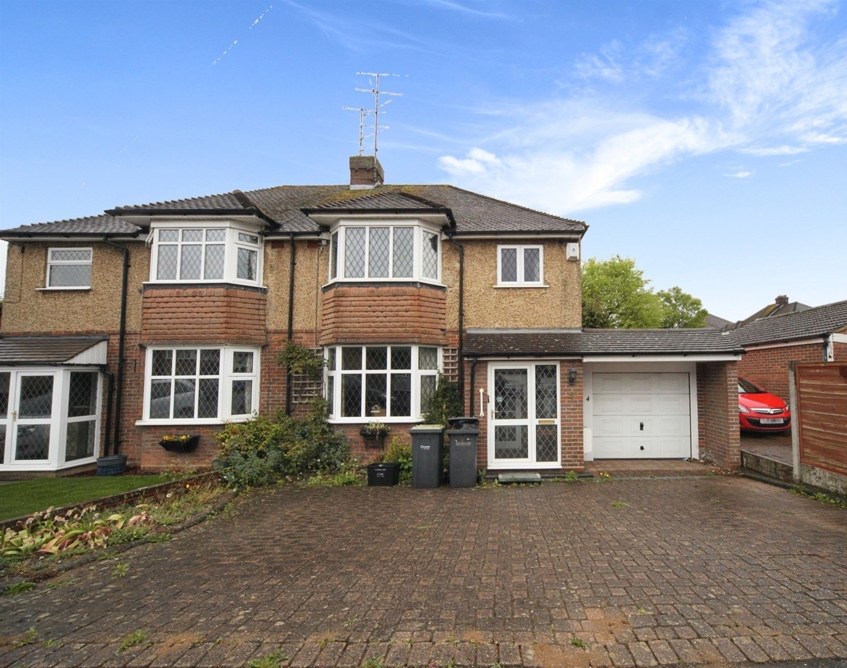3 bed semidetached house for sale in Stratton Gardens, Luton LU2 Zoopla