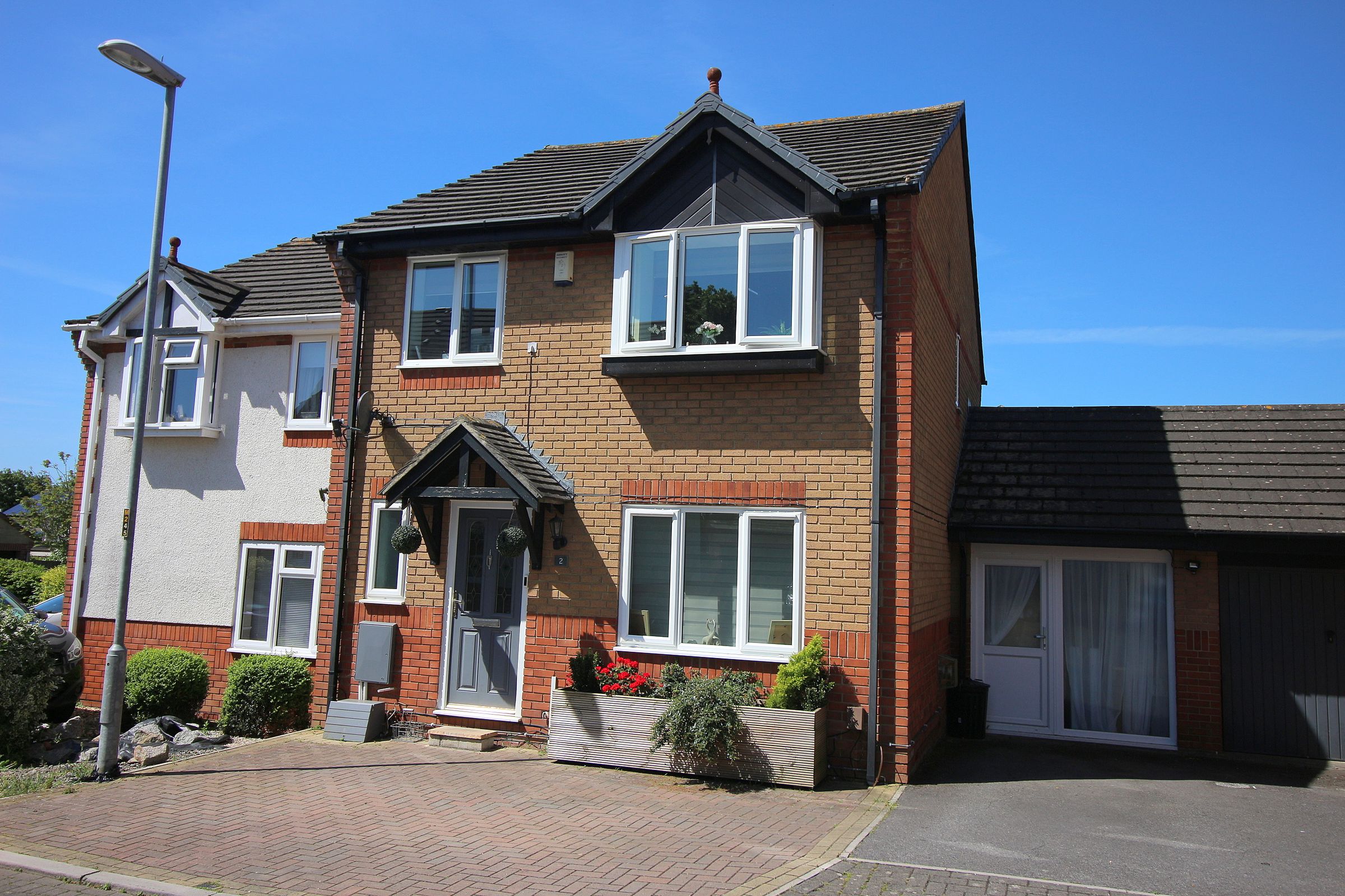 4 bed semidetached house for sale in Clover Walk, Latchbrook, Saltash