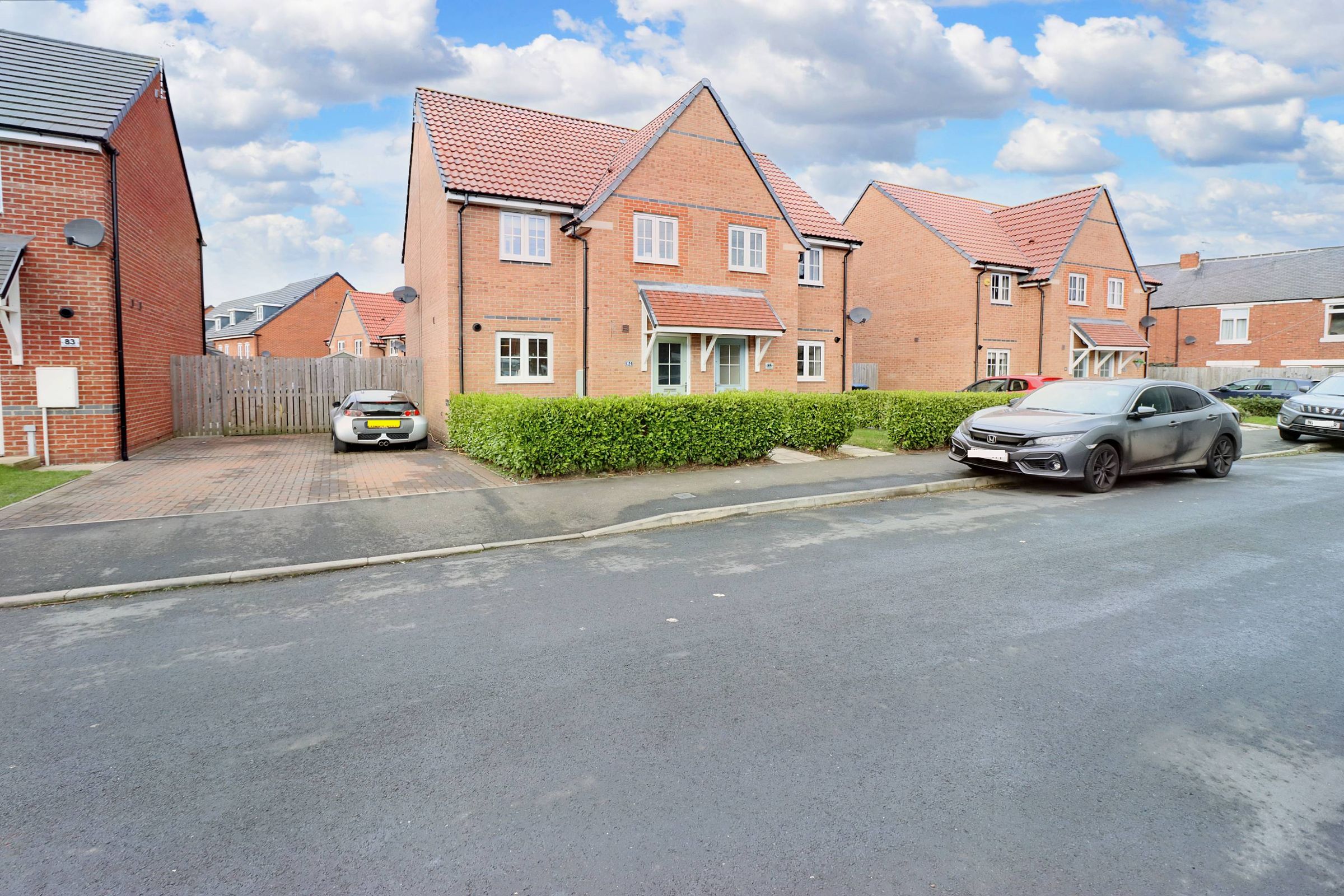 3 bed semidetached house for sale in Lilic Crescent, Burnopfield NE16