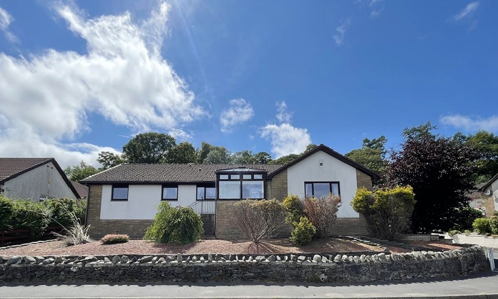 3 bed bungalow for sale in Hunters Grove, Hunters Quay, Dunoon PA23 Zoopla