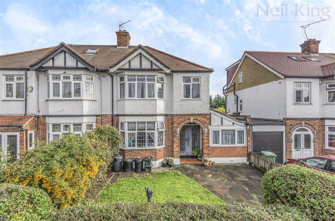 Southview Drive, South Woodford, London E18  