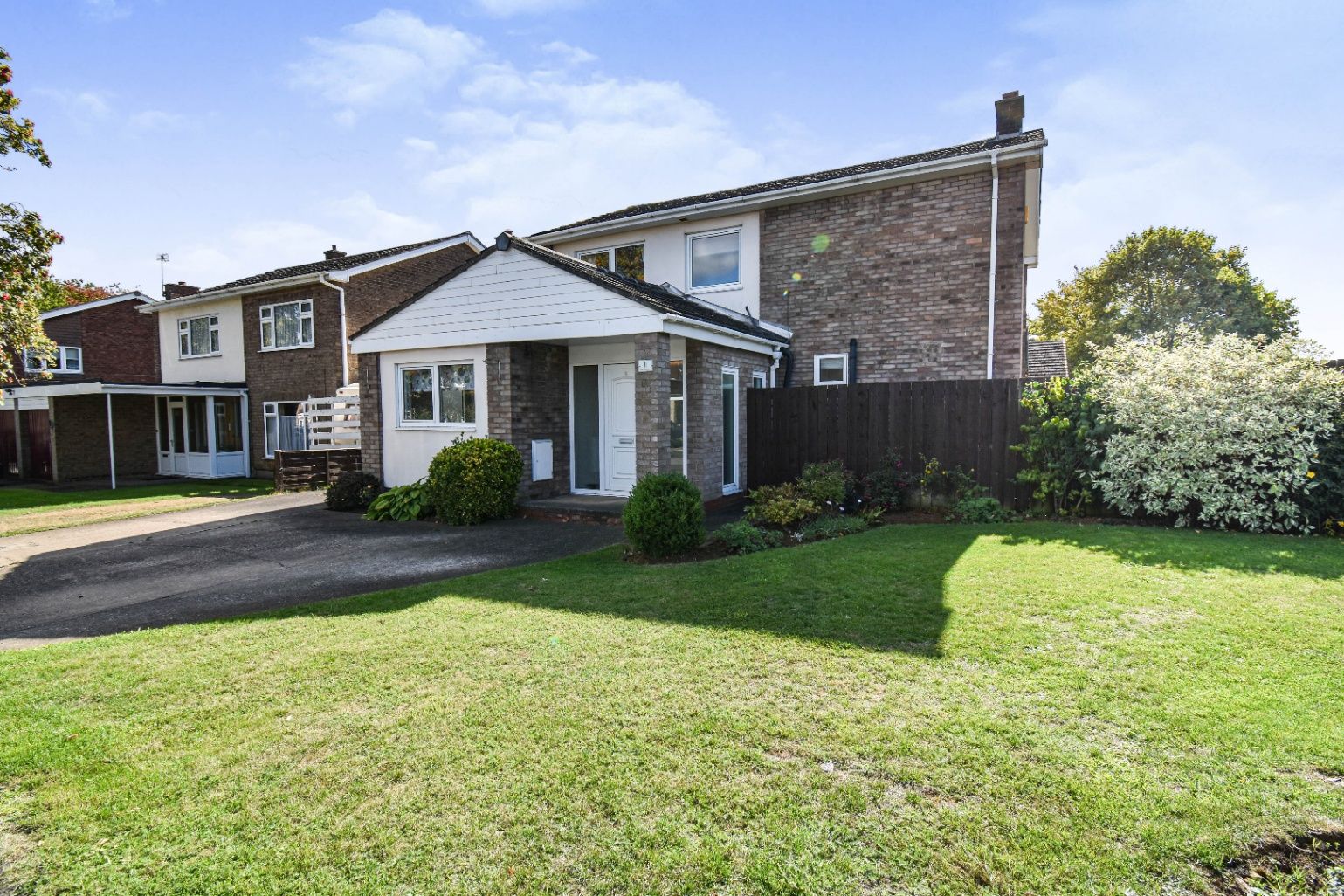 4 bed detached house for sale in Clare Crescent, Scunthorpe DN16 Zoopla