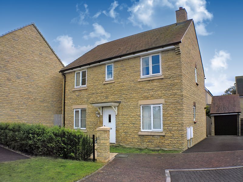 4 bed detached house for sale in Nuthatch Drive, Cleeve, Cheltenham GL52 Zoopla