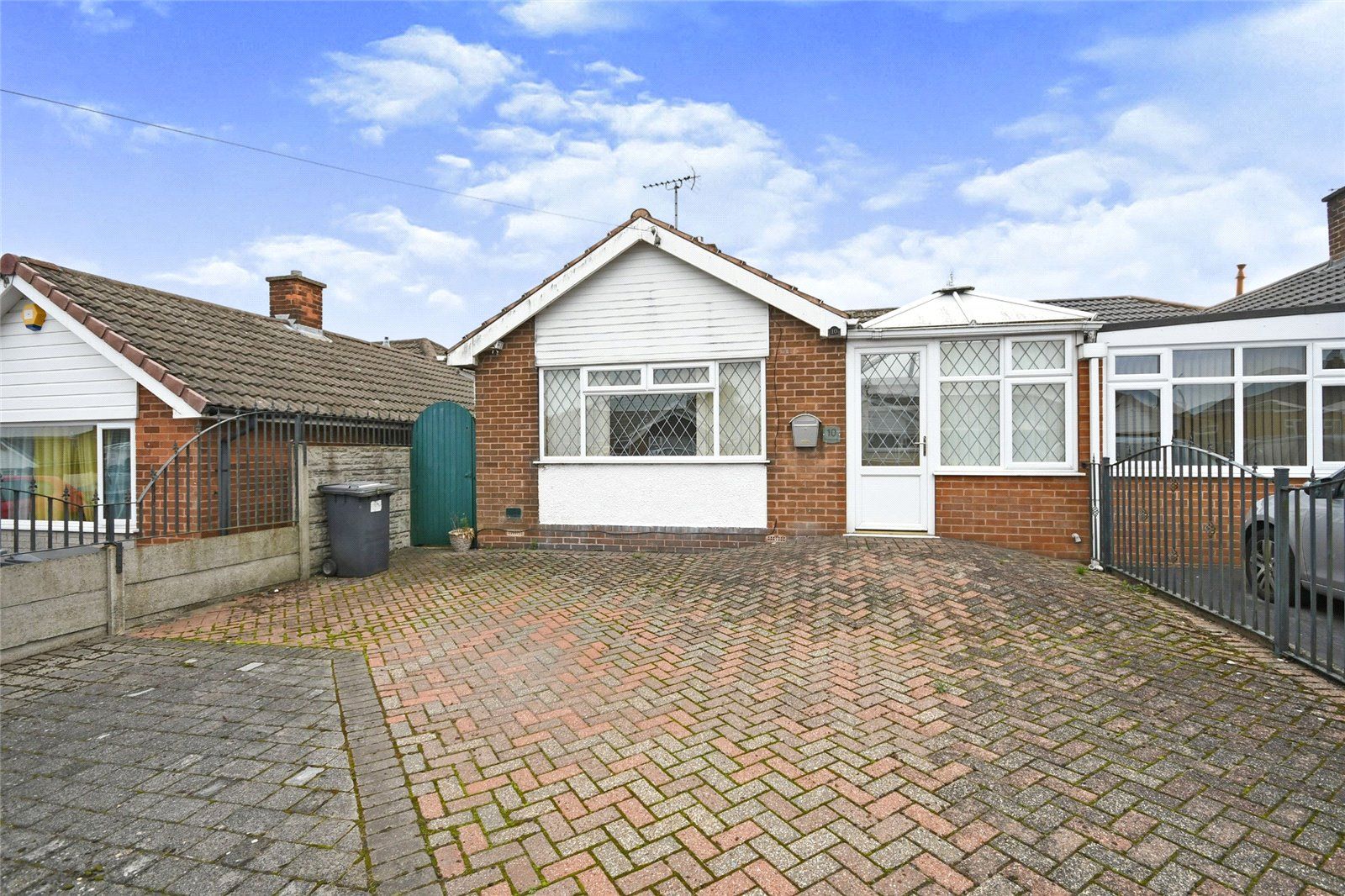 2 bed bungalow for sale in Rowan Croft, Huthwaite, SuttonInAshfield