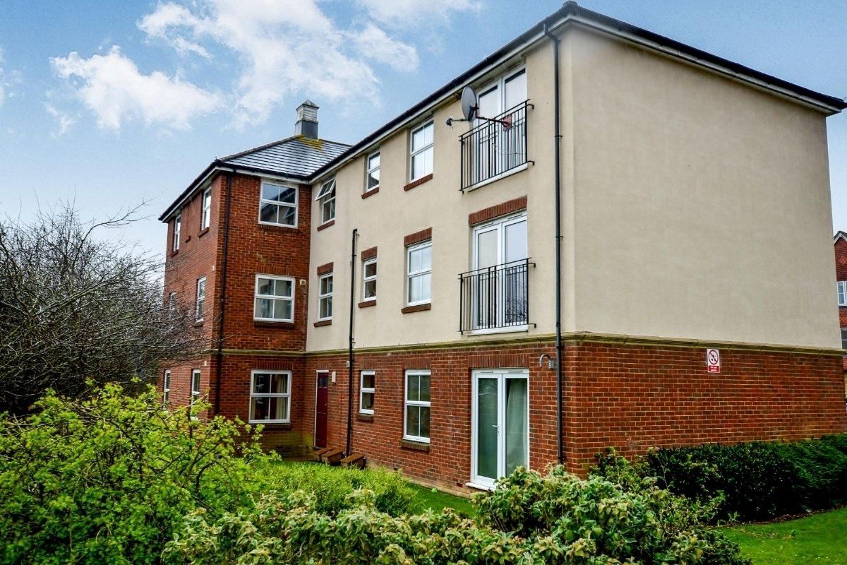 2 bed flat to rent in Alderney Way, Kennington, Ashford, Kent TN24 Zoopla
