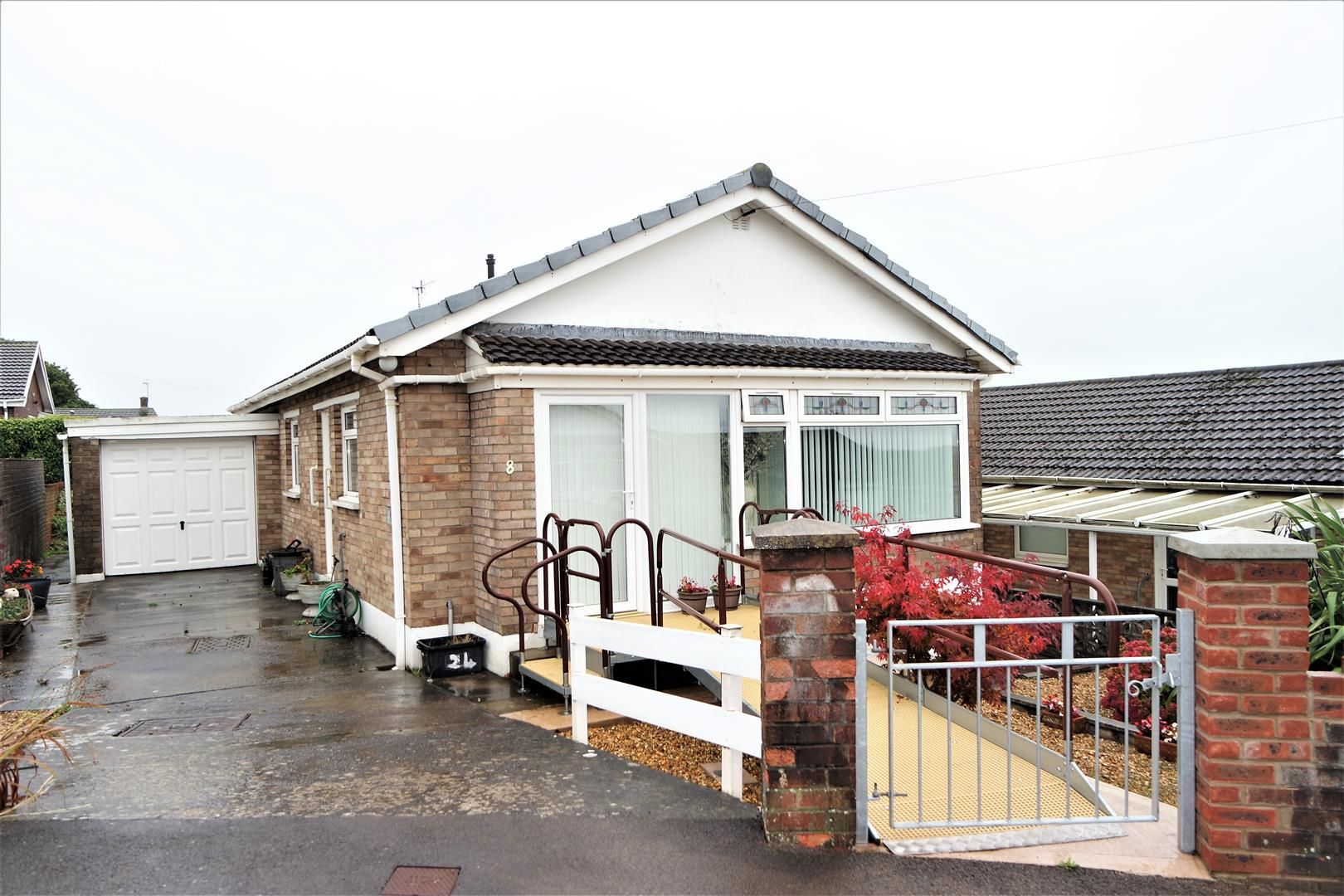 2 bed detached bungalow for sale in South View, Kenfig Hill, Bridgend