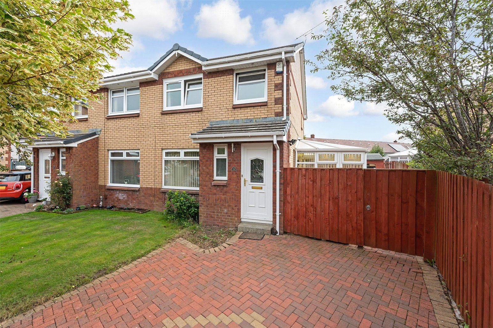 3 bed semidetached house for sale in Lademill, Whins Of Milton