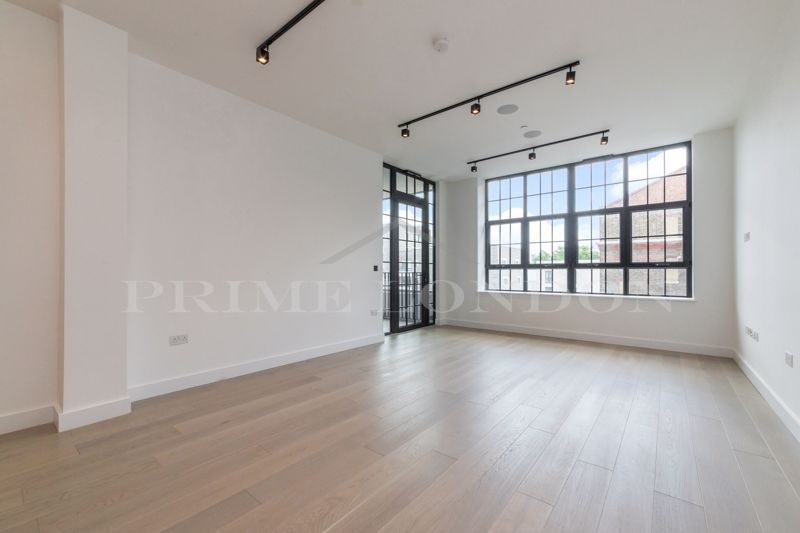 New home, 2 bed flat for sale in The Pickle Factory, Bermondsey, London
