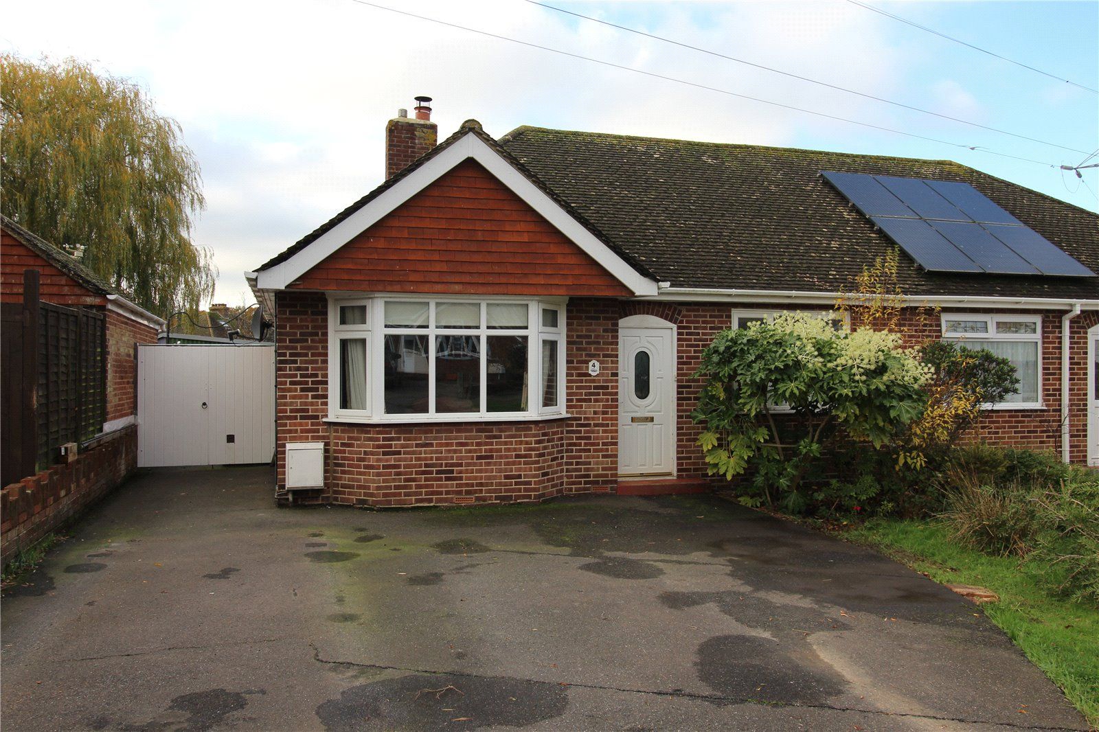 2 bed bungalow for sale in Levett Close, Polegate, East Sussex BN26 Zoopla