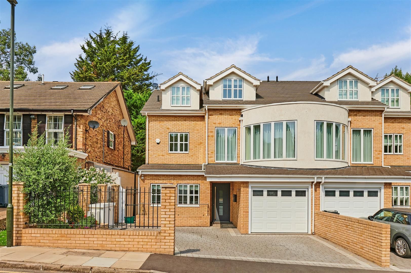 5 bed semidetached house for sale in Lincoln Avenue, London SW19 Zoopla