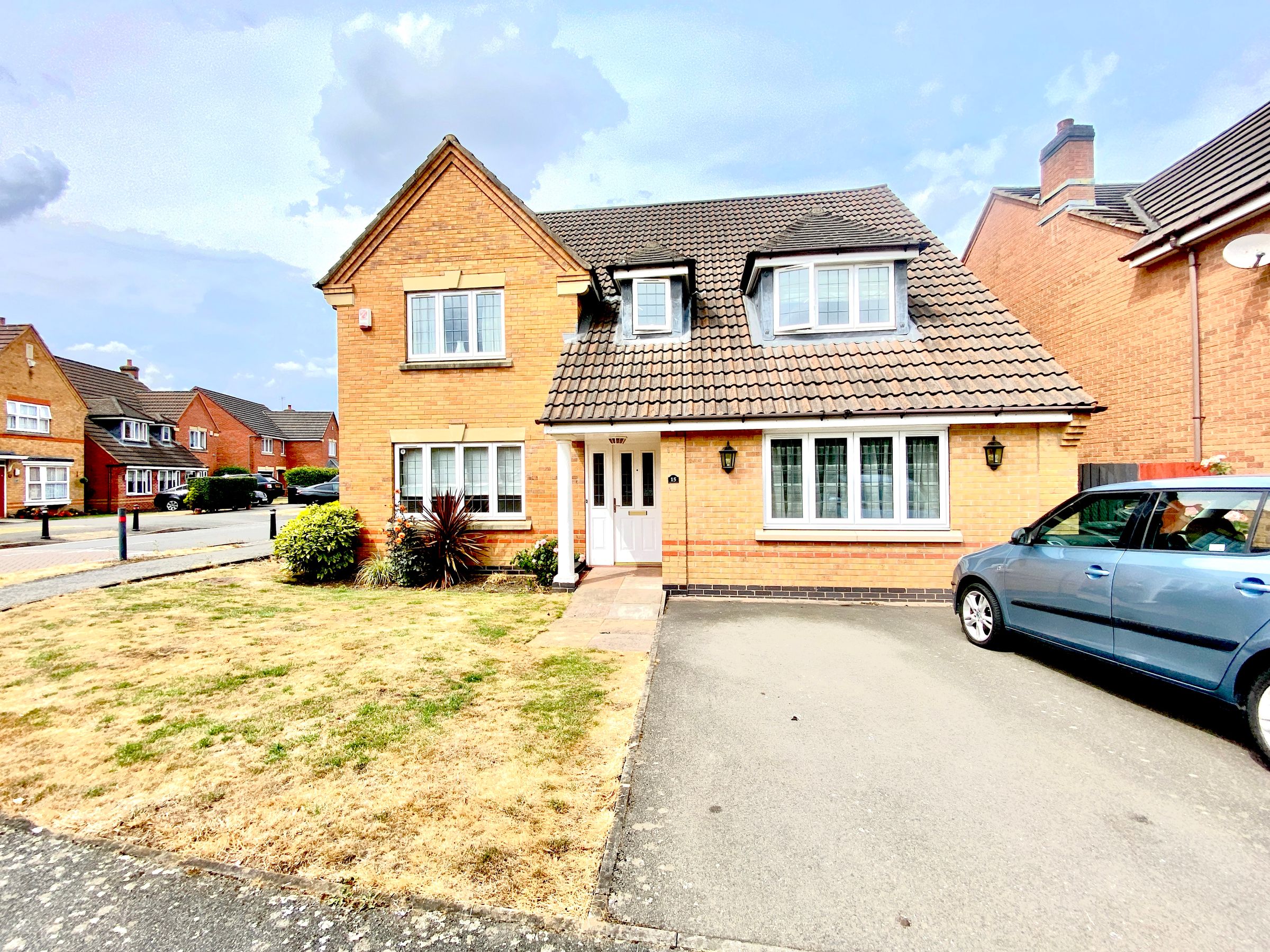 5 bed detached house to rent in Whittington Road, Bradgate Heights