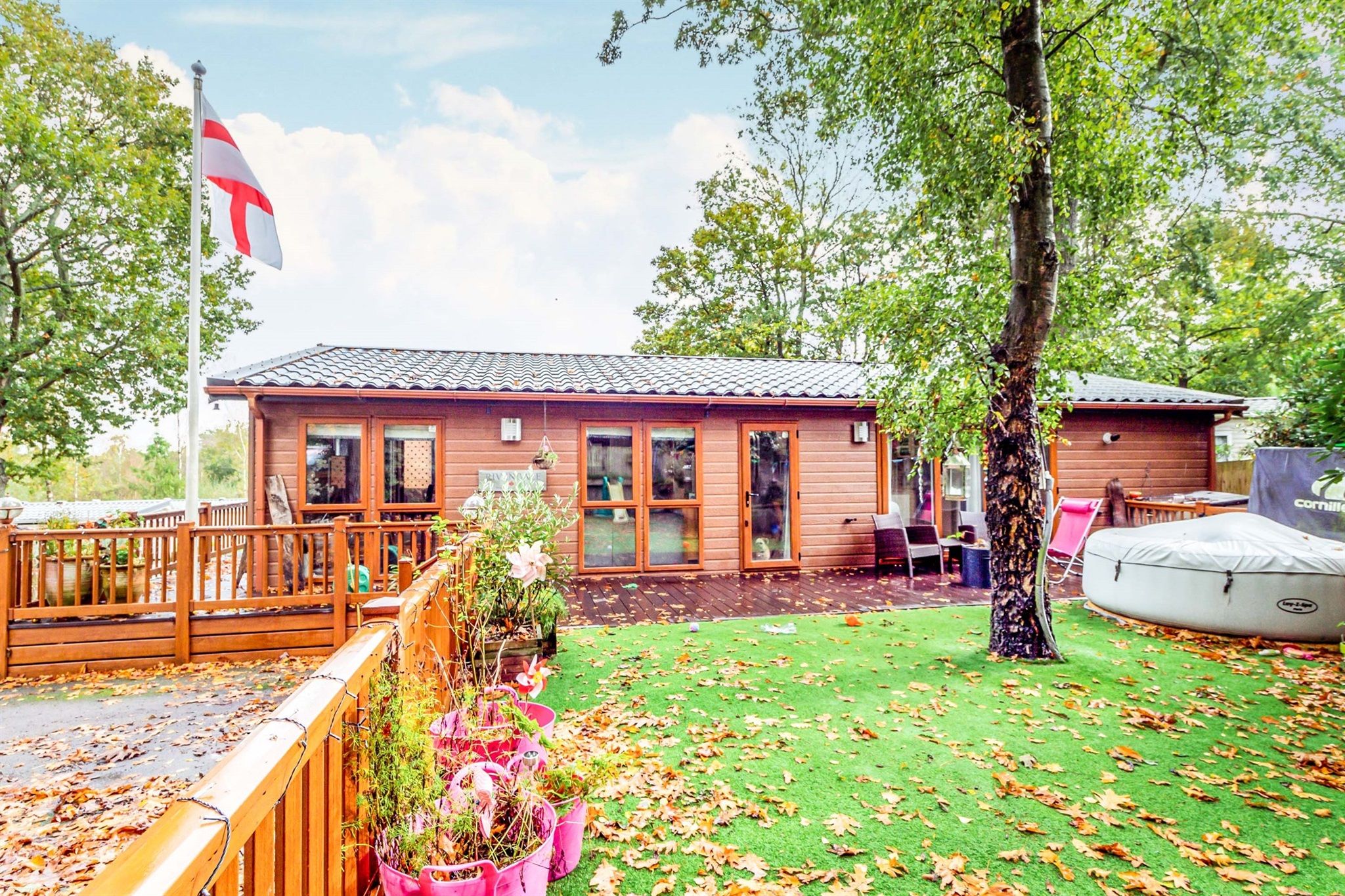 2 bed lodge for sale in The Ridge West, St. LeonardsOnSea TN37 Zoopla
