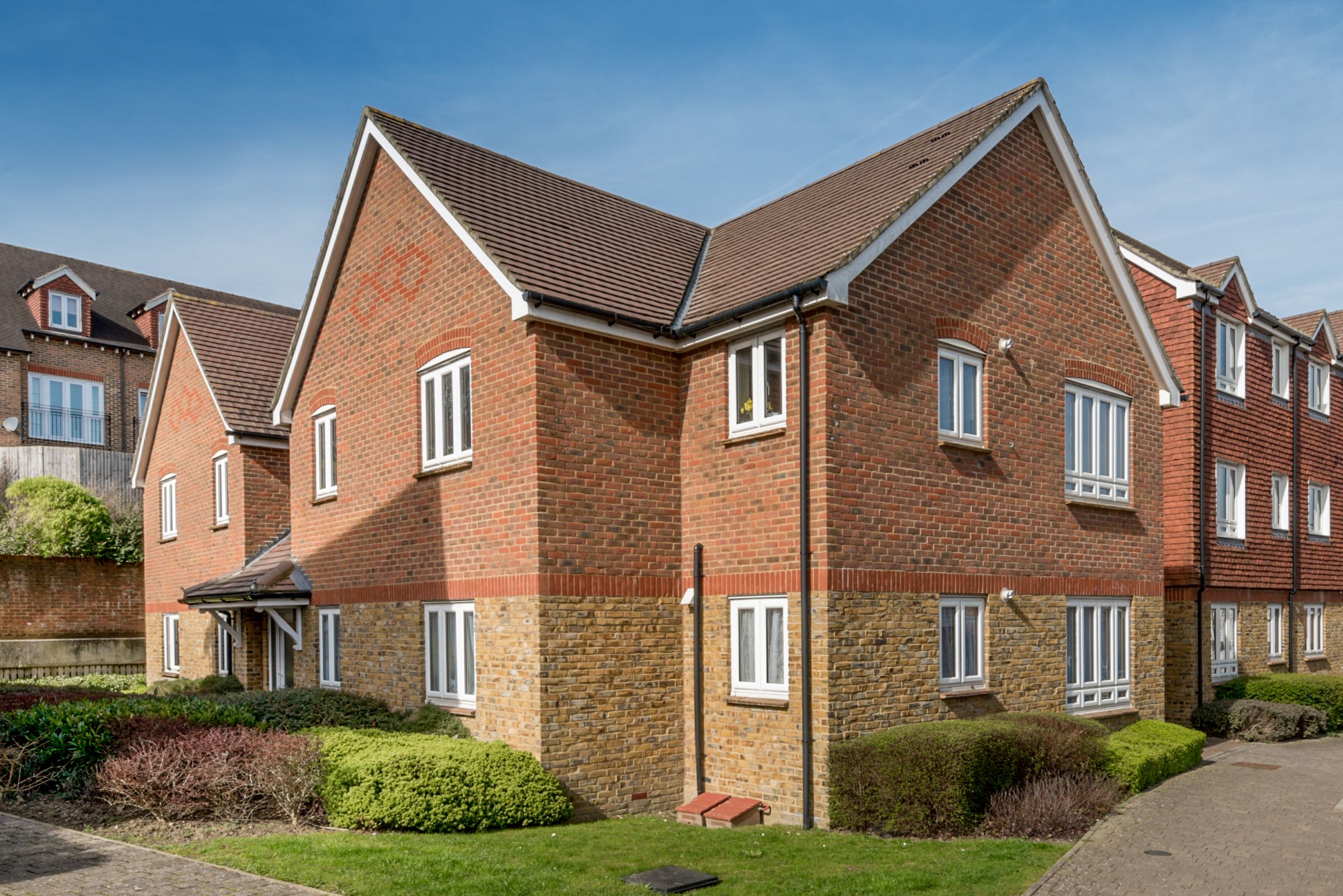 2 bed flat to rent in Running Foxes Lane, Singleton, Ashford TN23 Zoopla