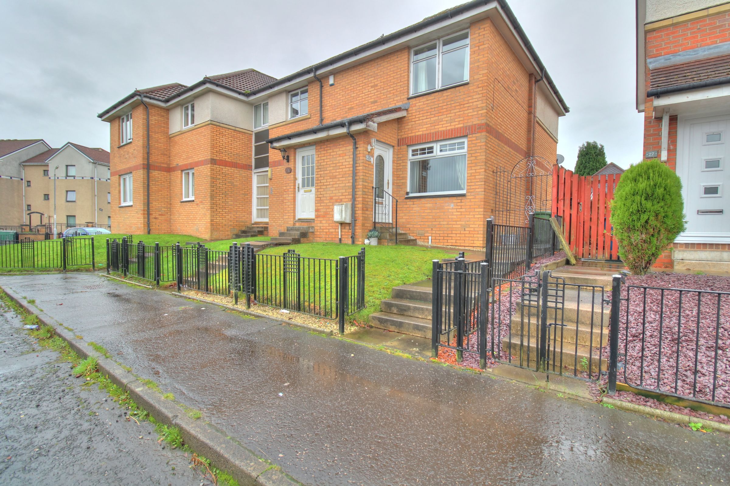 2 bed flat for sale in Scarrel Drive, Rutherglen, Glasgow G45 Zoopla