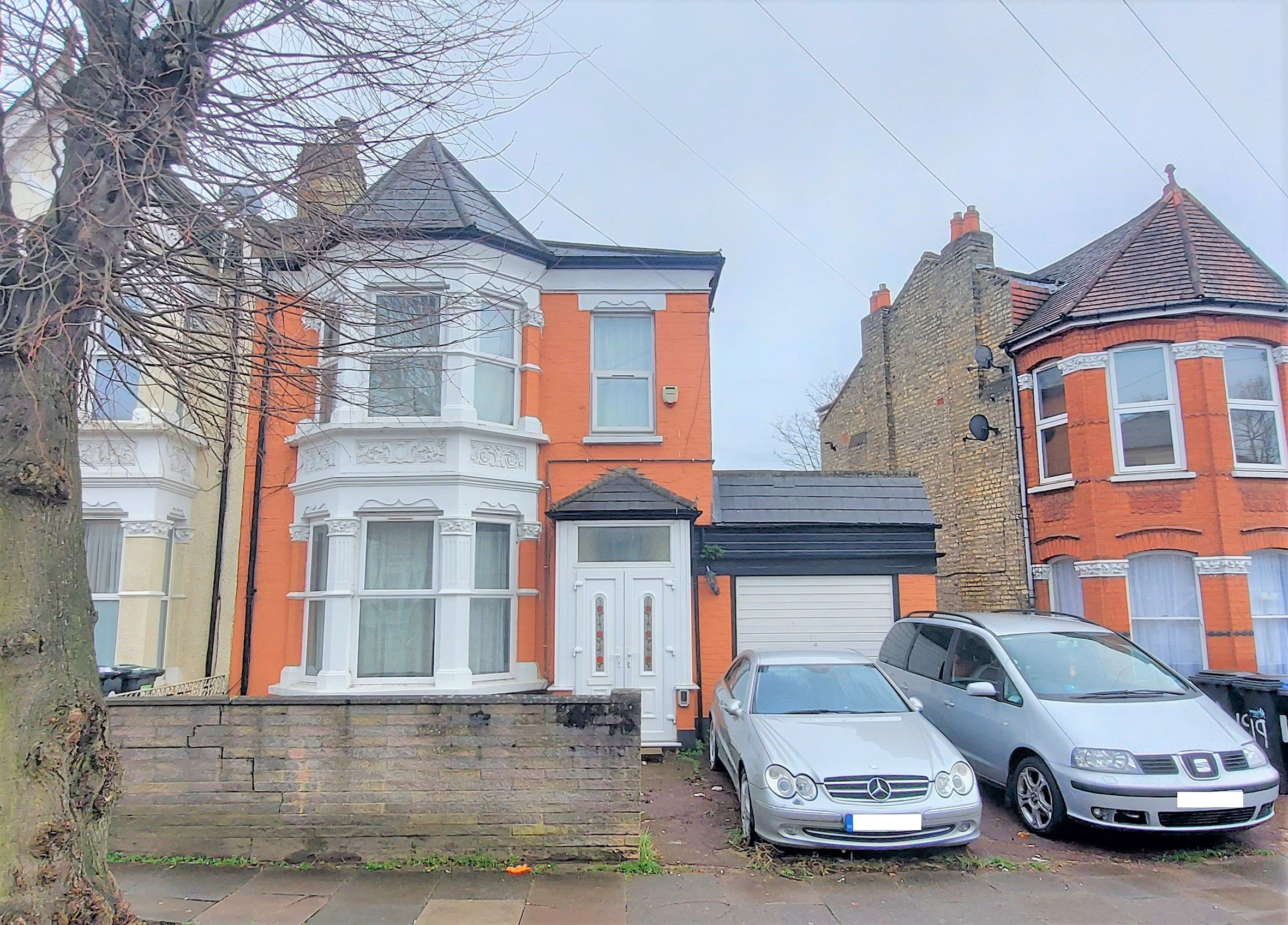 Palmertson Crescent, London N13  