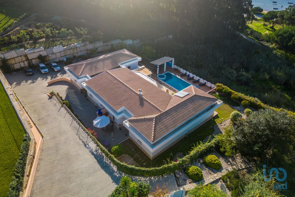 6 bed detached house for sale in Nadadouro, Caldas Da Rainha, Portugal