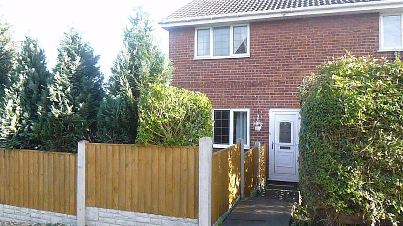 2 bed semidetached house to rent in Peterdale Close, Brimington
