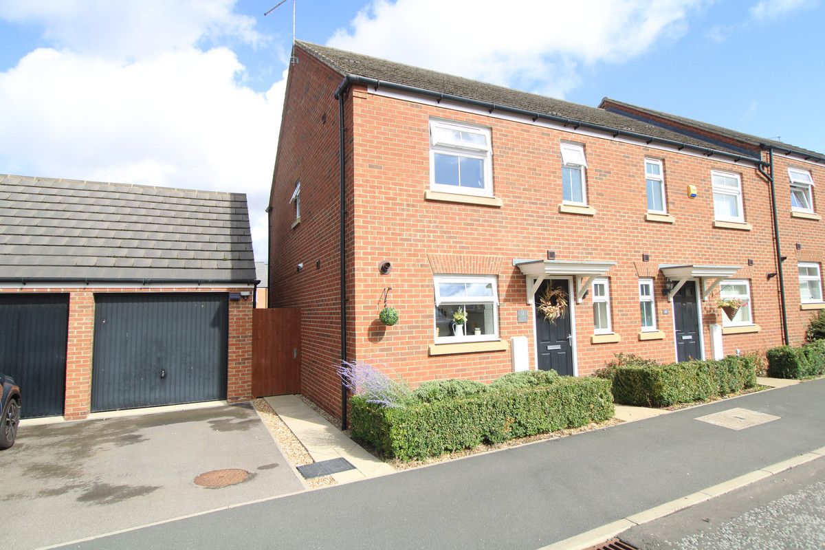 3 bed end terrace house for sale in Norris Mews, Long Buckby NN6 Zoopla